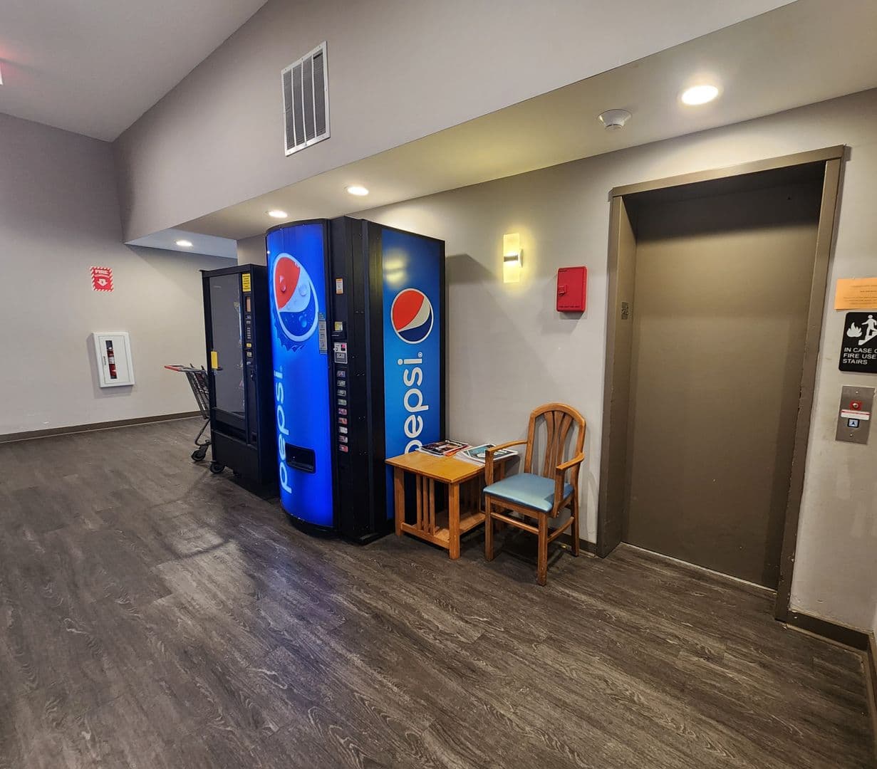Dubuque Apartment: 90 Main Street