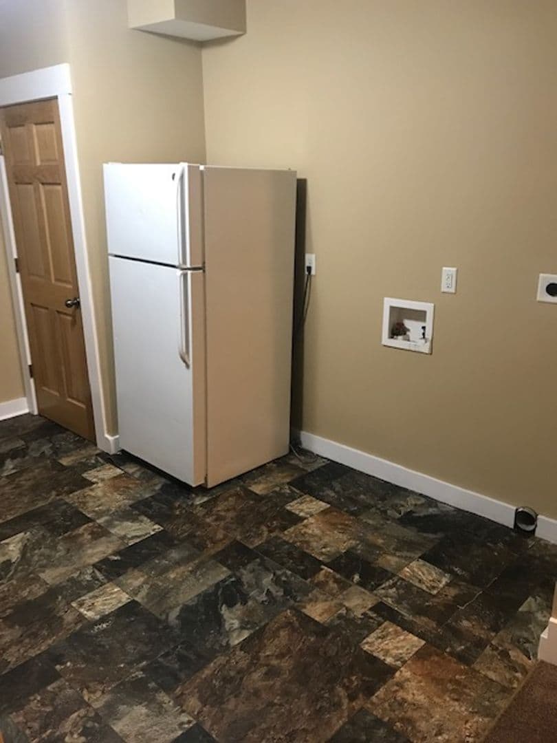 Cedar Rapids House: 1403 5th Ave SE