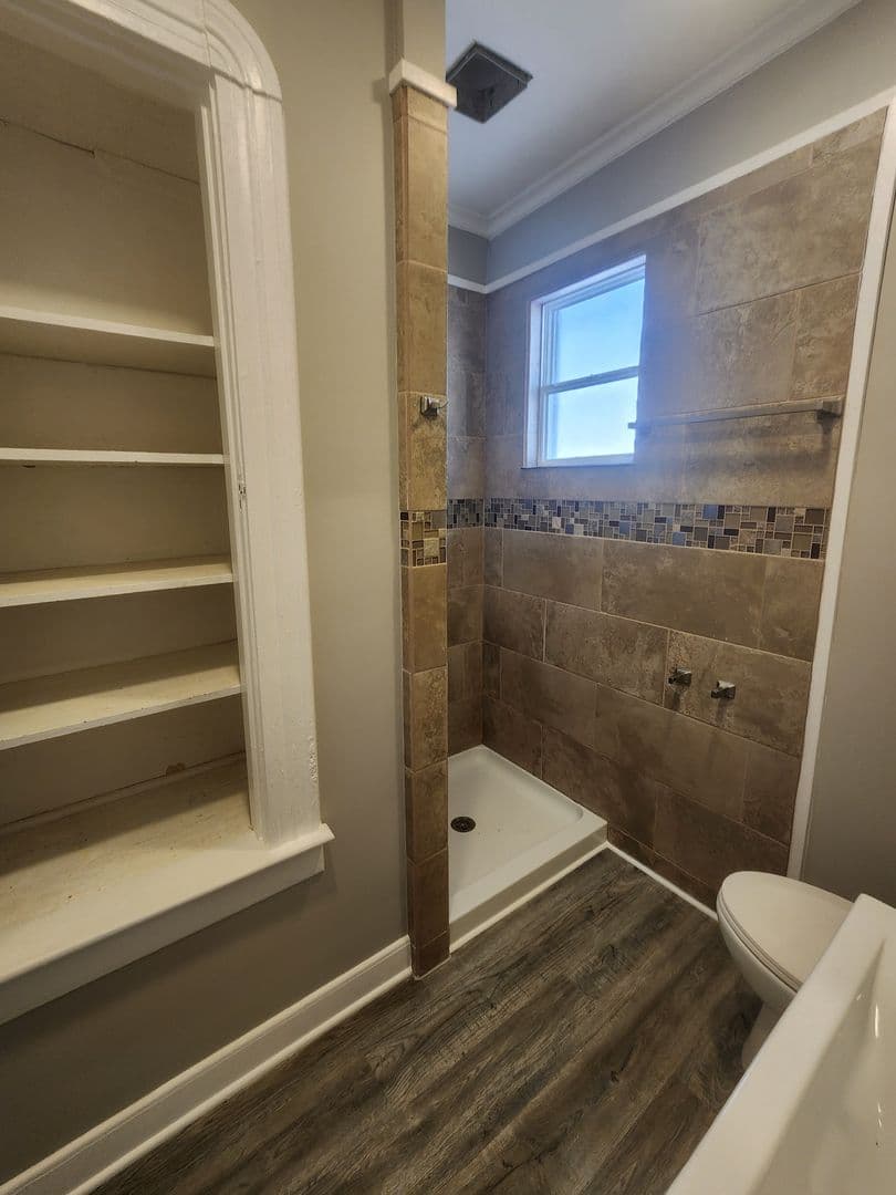 Dubuque Apartment: 1449 Locust Street Apt. 4