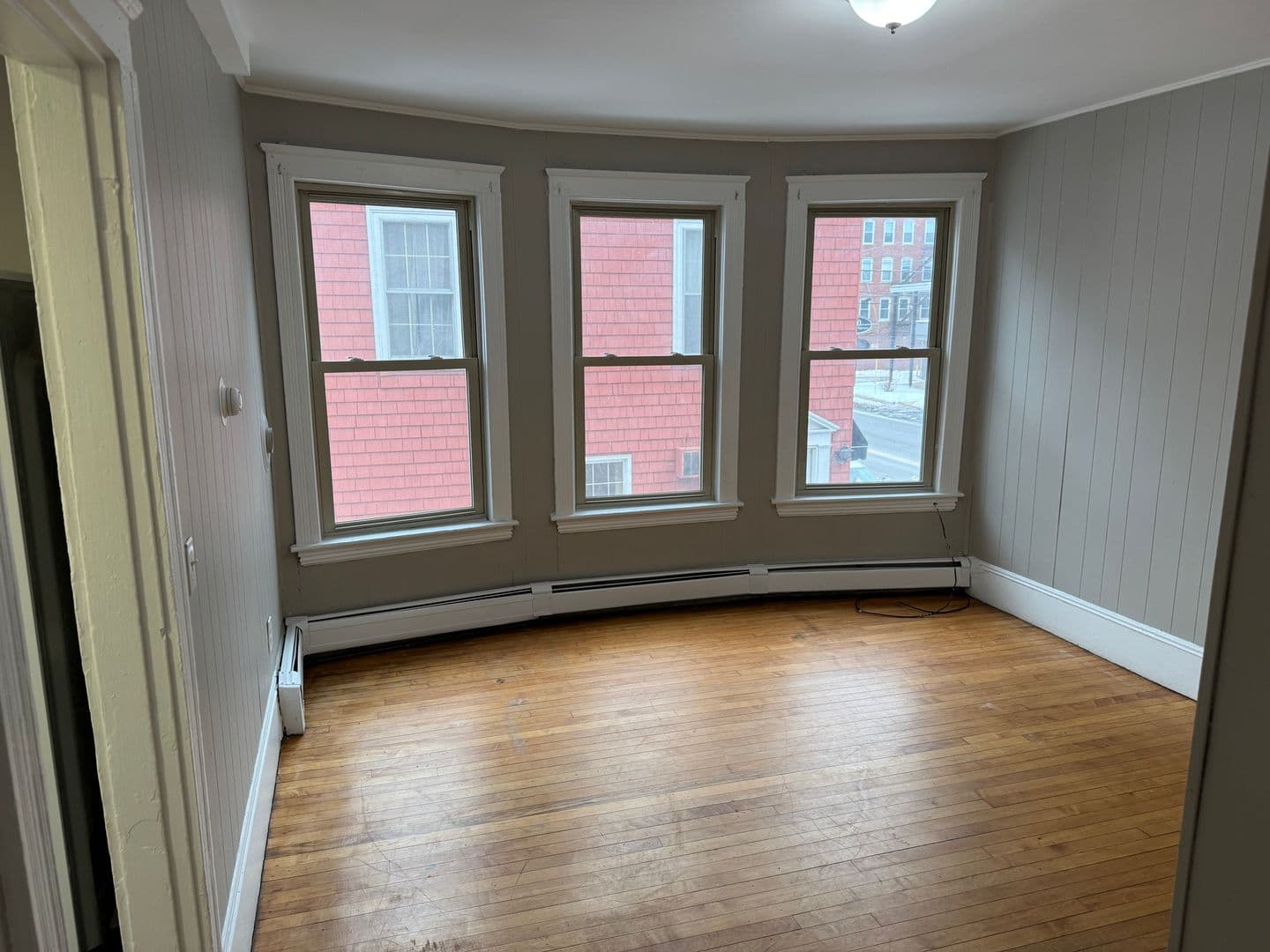 Haverhill Apartment: 135 Lafayette square