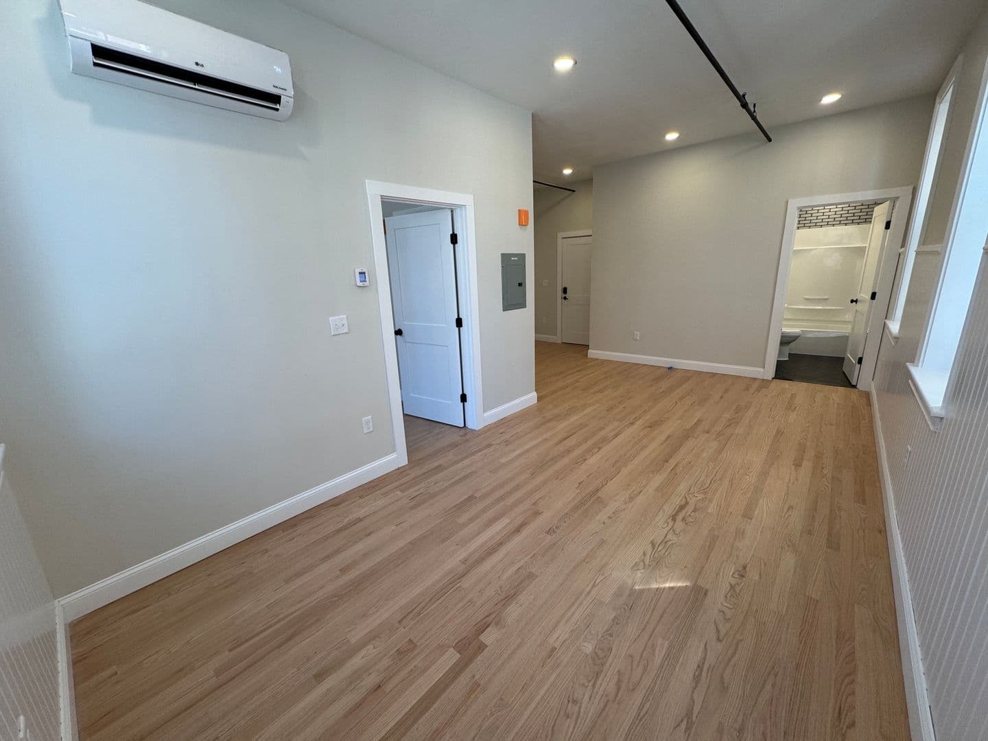 Haverhill Apartment: 38 Washington Street