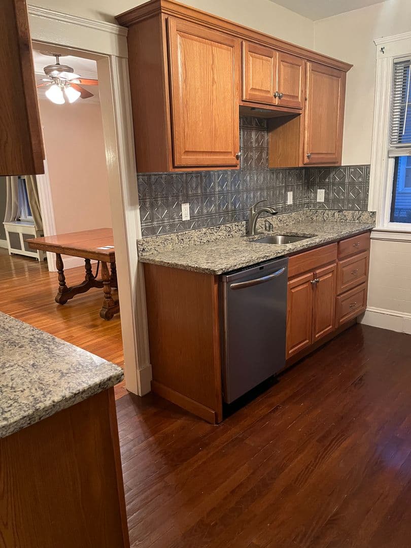 Haverhill Apartment: 106 Kenoza Avenue