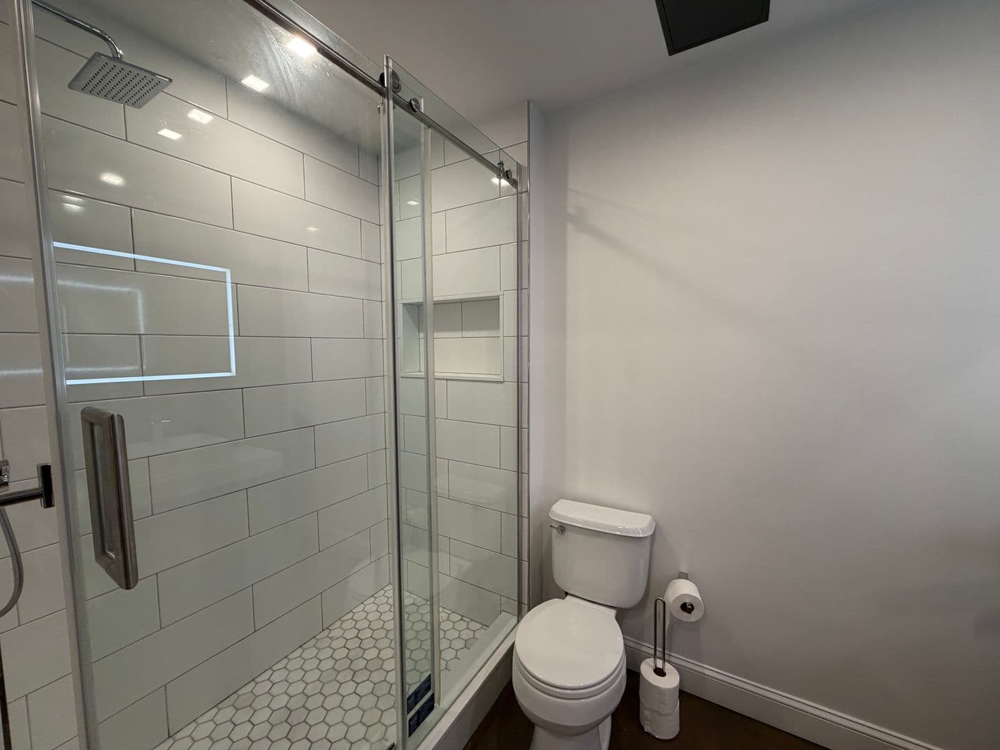 Boston Condo: 21 Wormwood St Unit 621