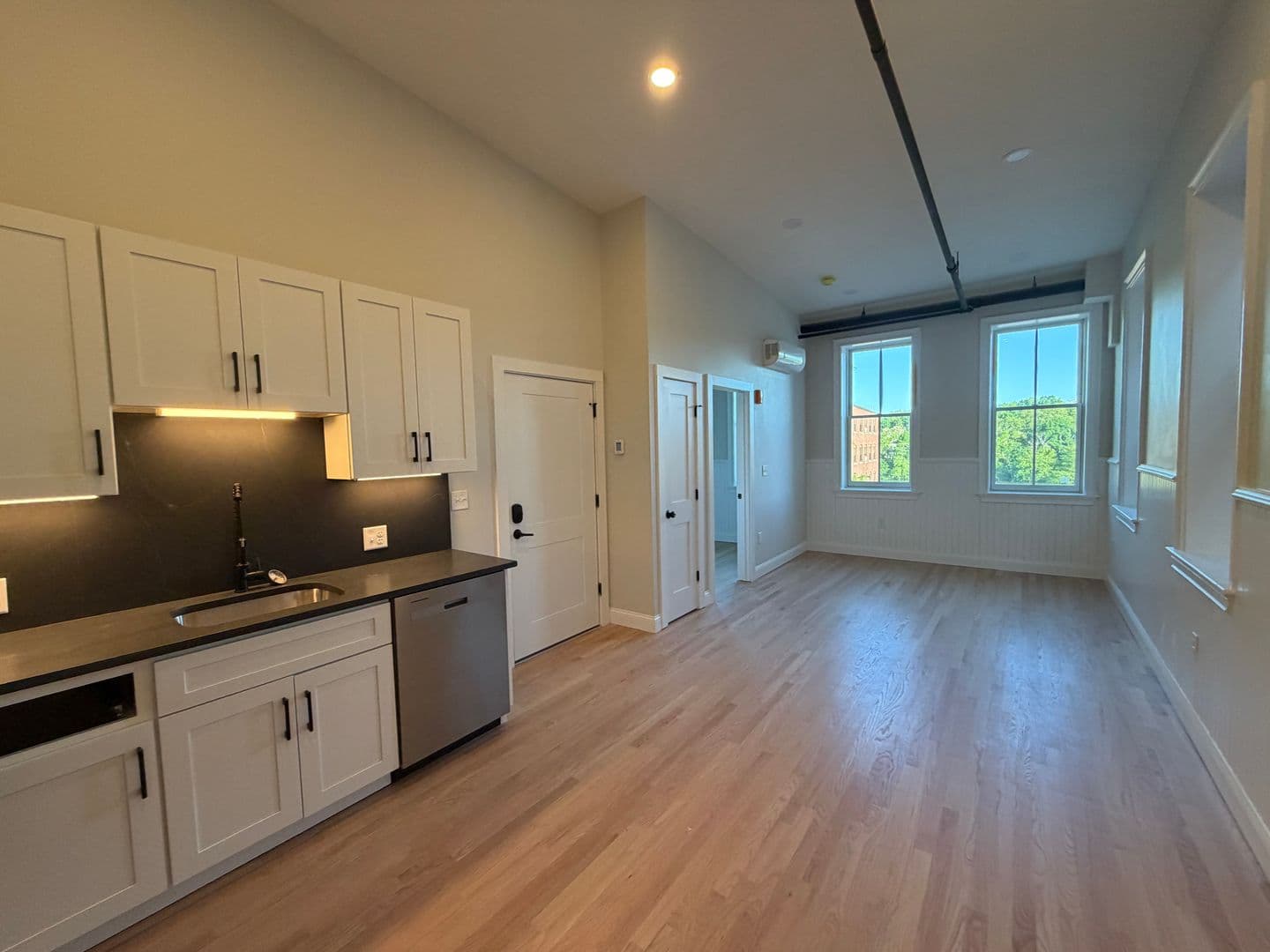 Haverhill Apartment: 38-42 Washington St Unit 303