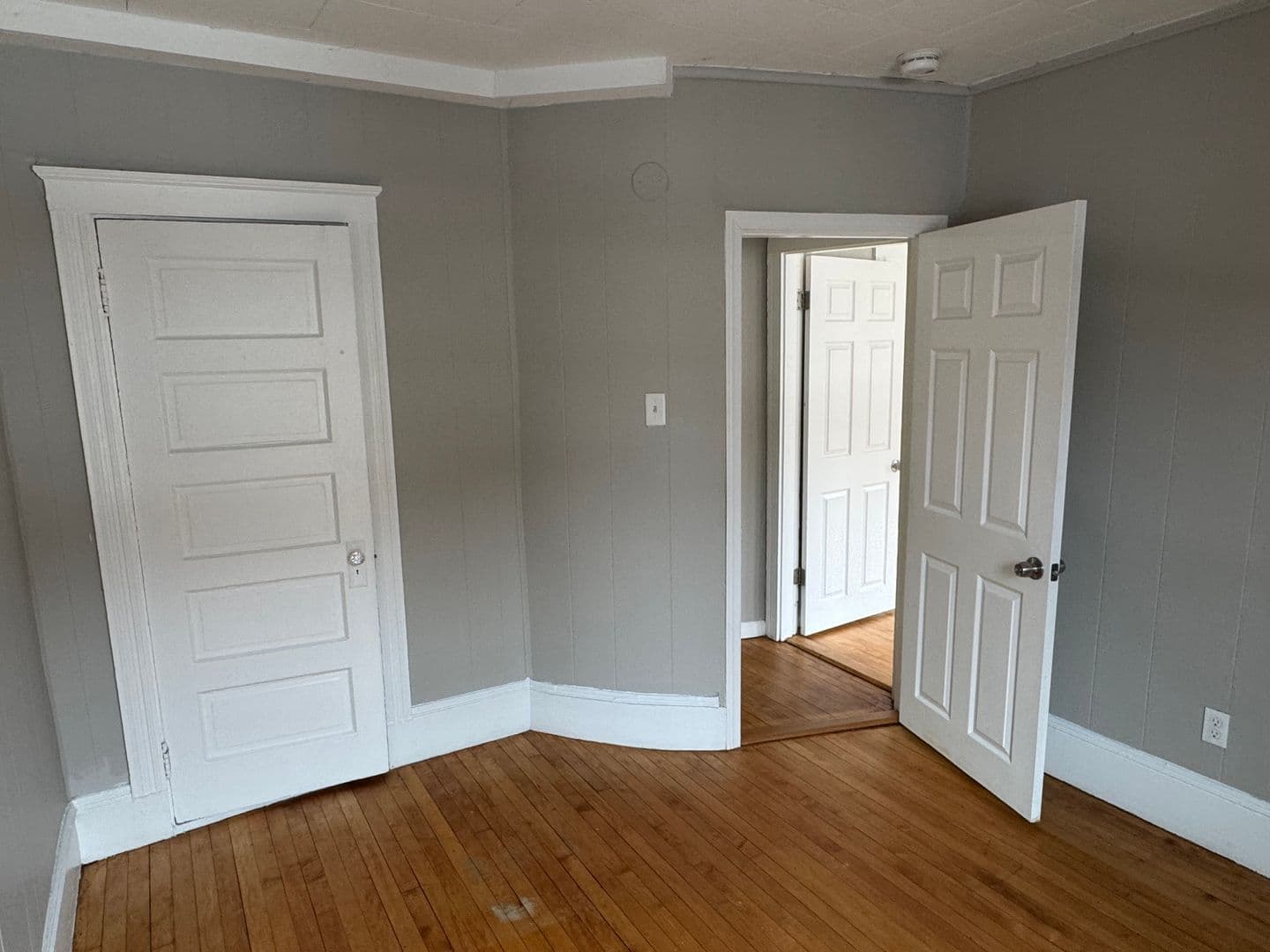 Haverhill Apartment: 135 Lafayette square
