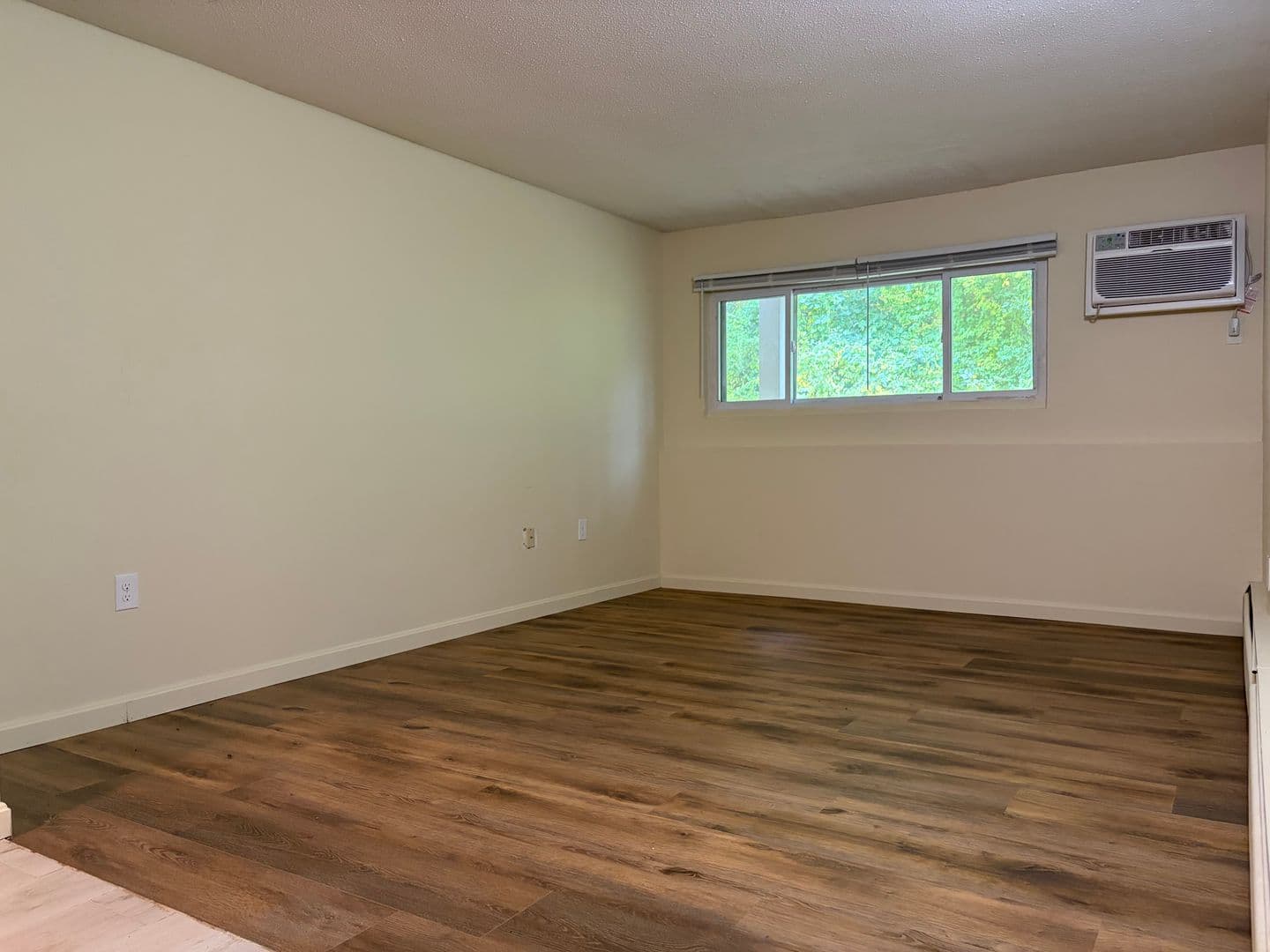 Concord Apartment: 81 Fisherville Road