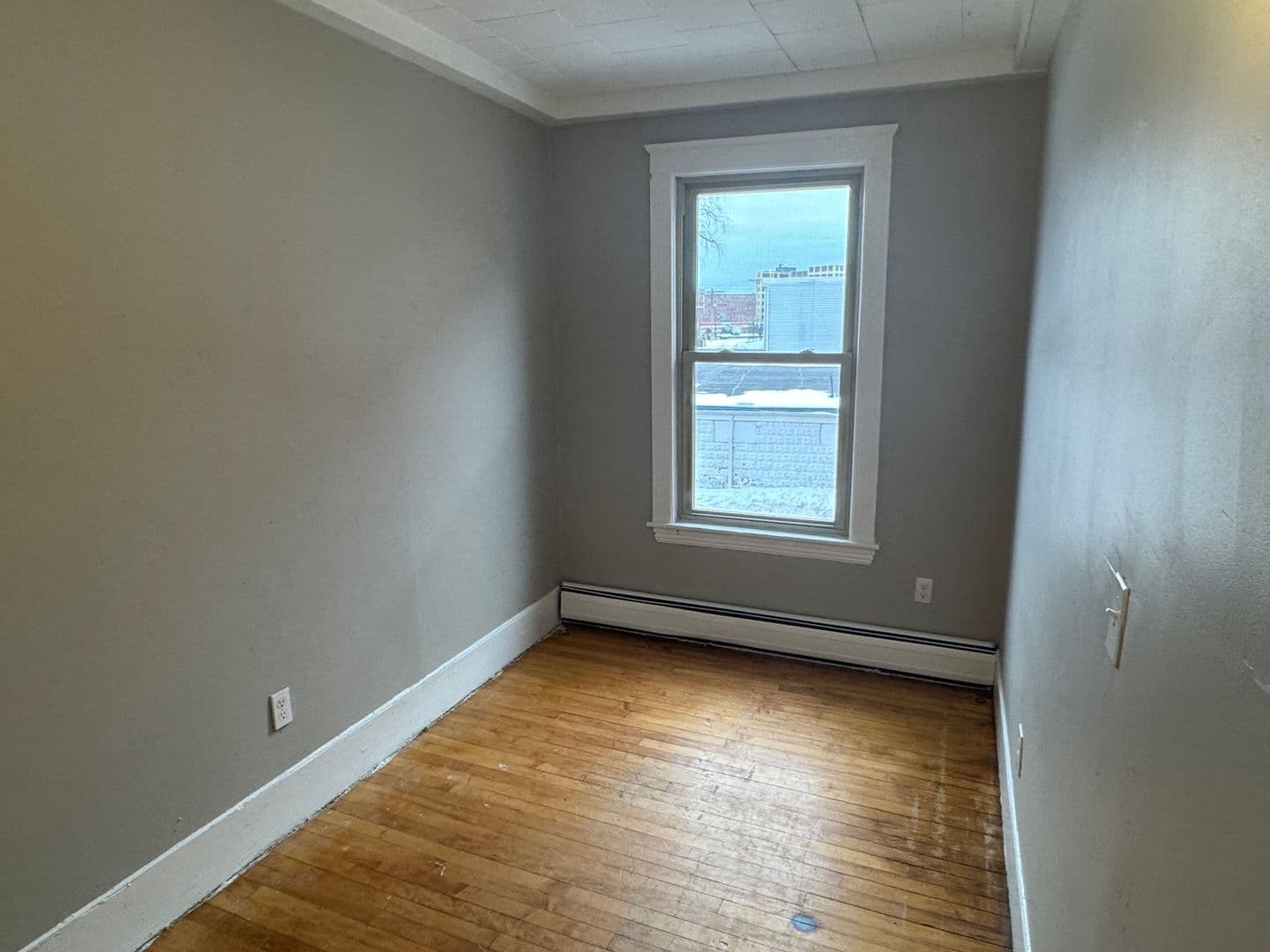 Haverhill Apartment: 135 Lafayette square