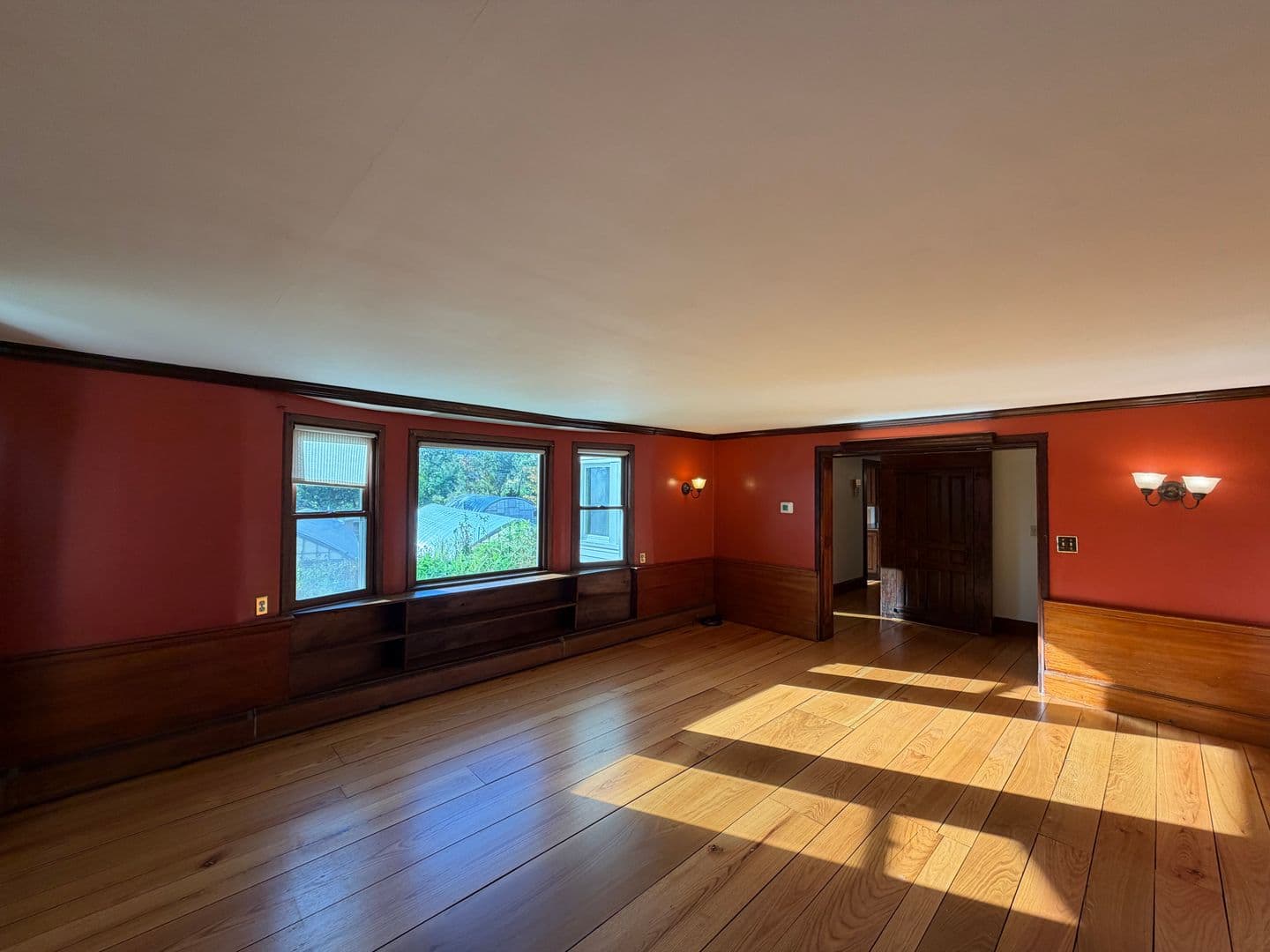 Haverhill House: 1281 Boston Road
