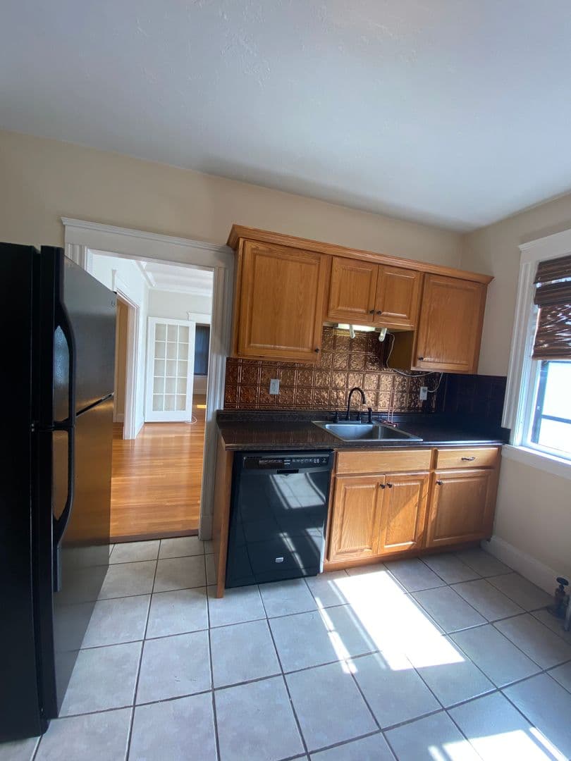 Haverhill Apartment: 106 Kenoza Avenue
