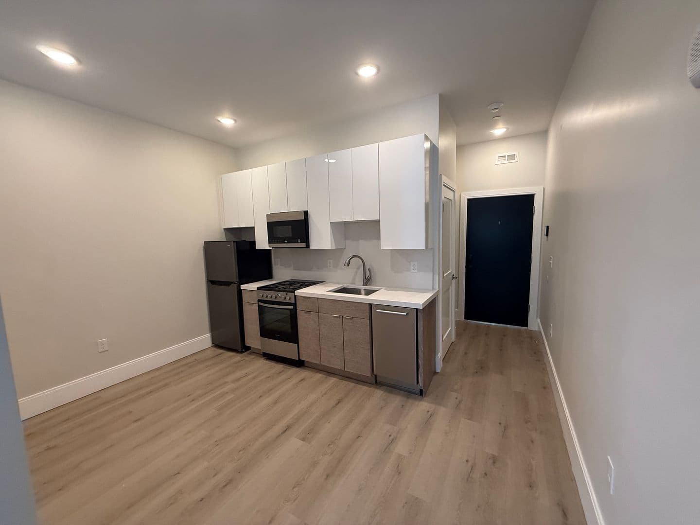 Haverhill Apartment: 66 Emerson st