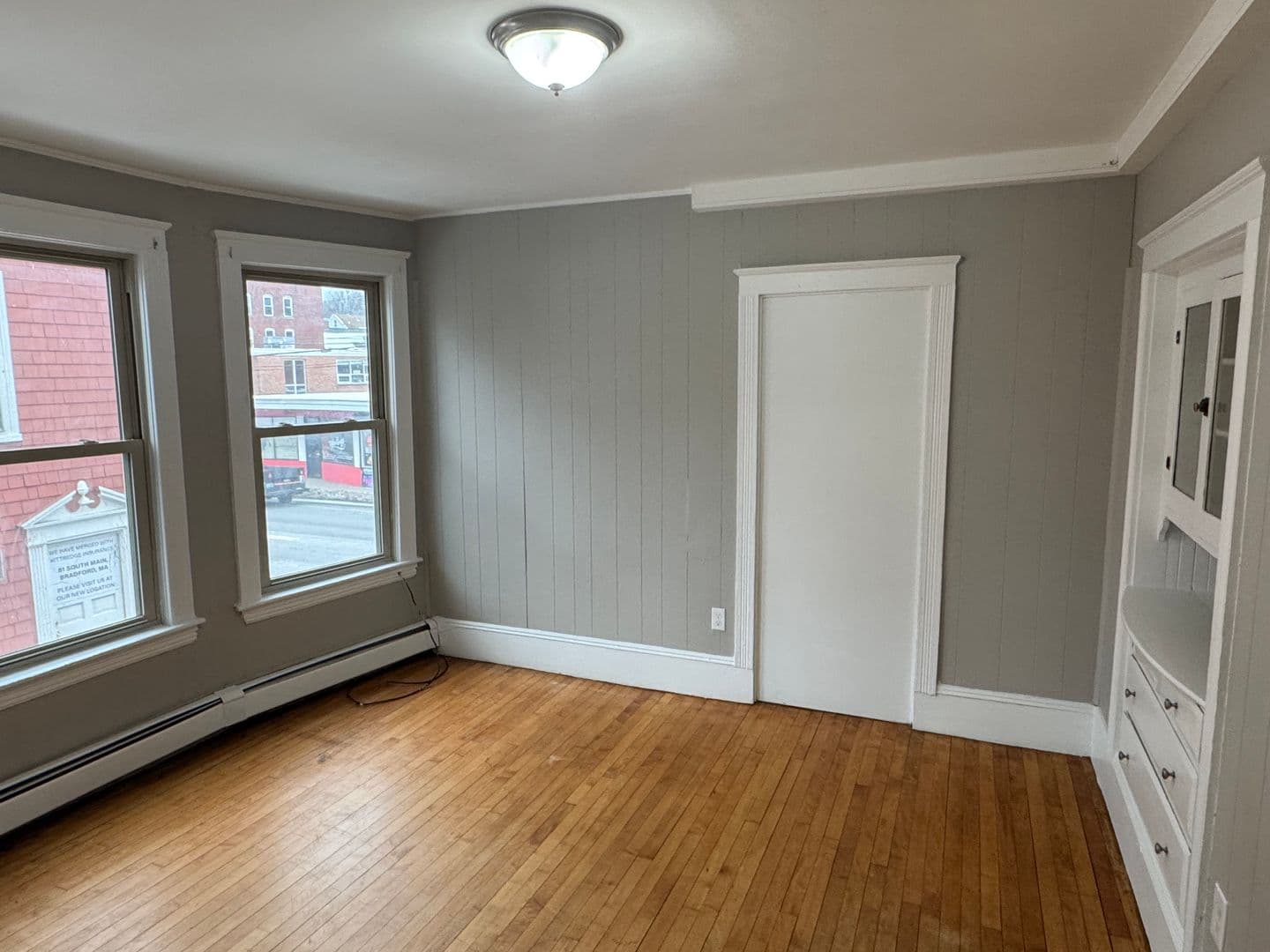 Haverhill Apartment: 135 Lafayette square