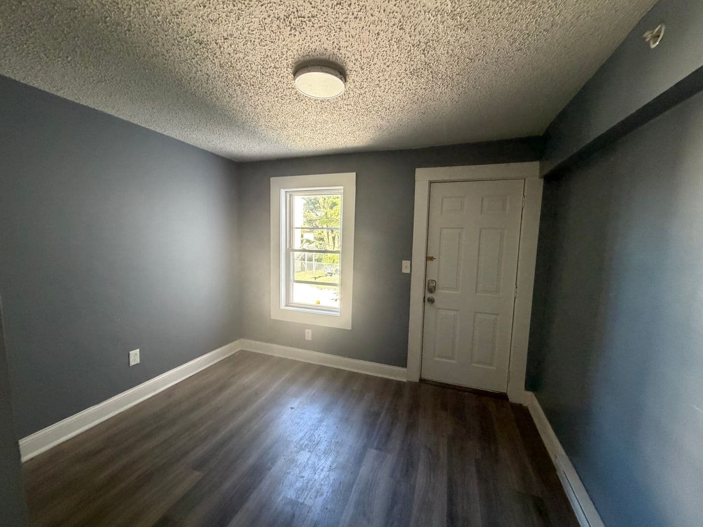 Lowell Apartment: 464 Central Street