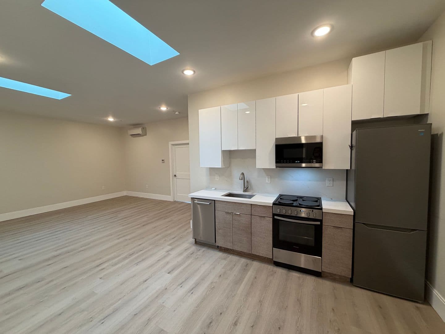 Haverhill Apartment: 66 Emerson st