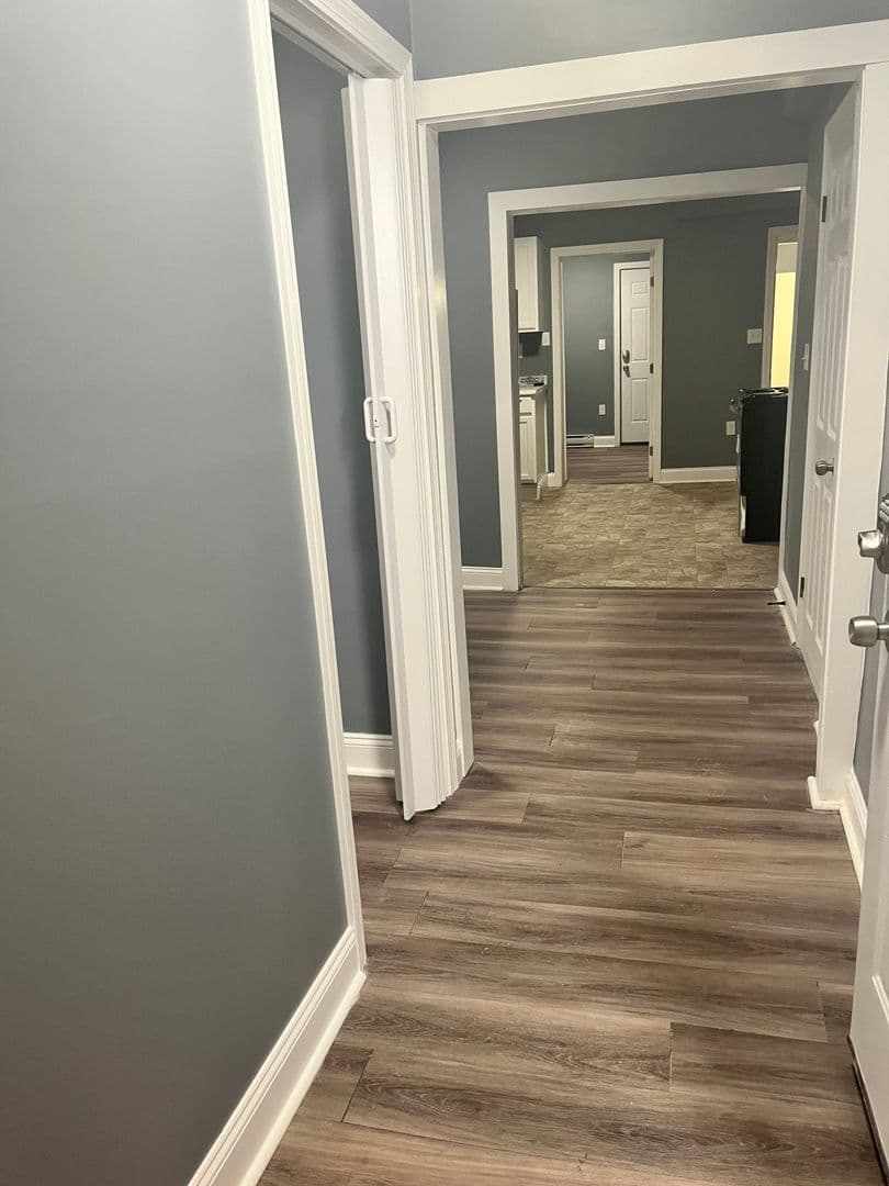 Lowell Apartment: 464 Central Street