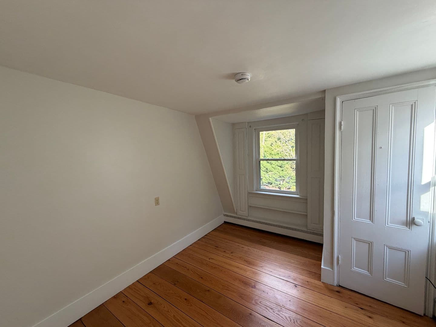 Haverhill House: 1281 Boston Road