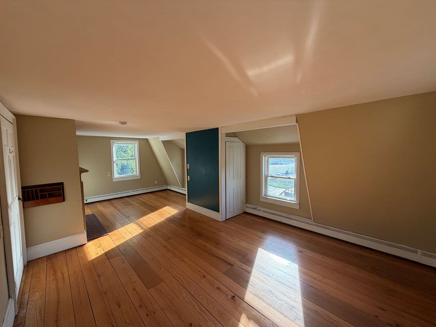 Haverhill House: 1281 Boston Road