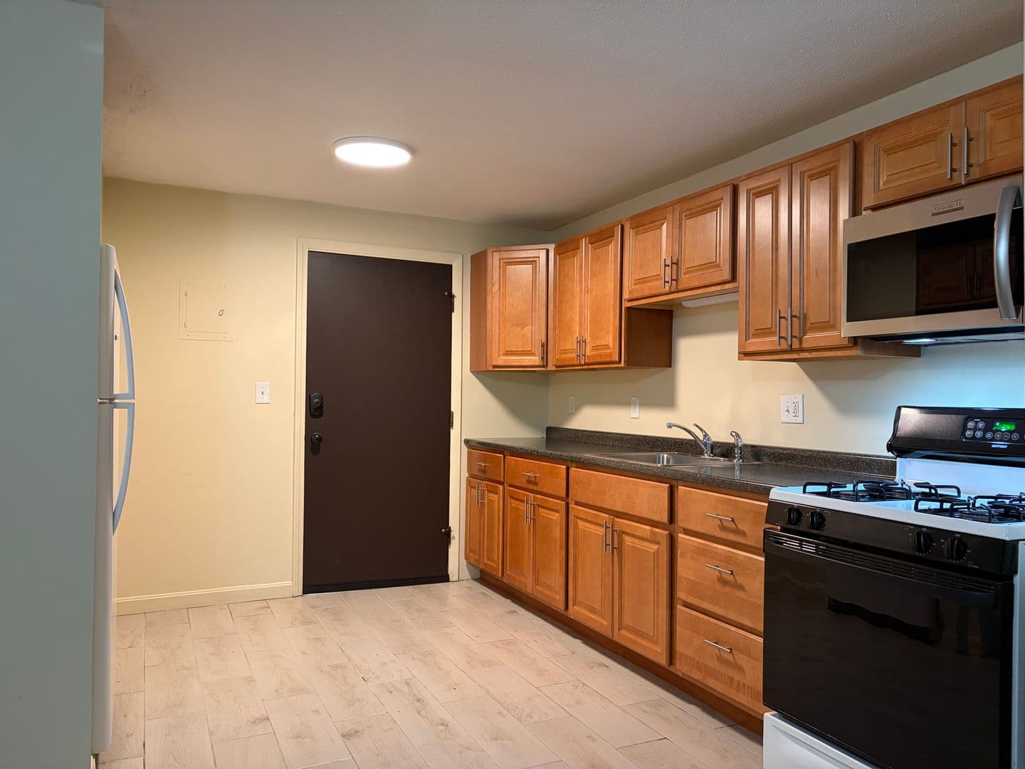 Concord Apartment: 81 Fisherville Road
