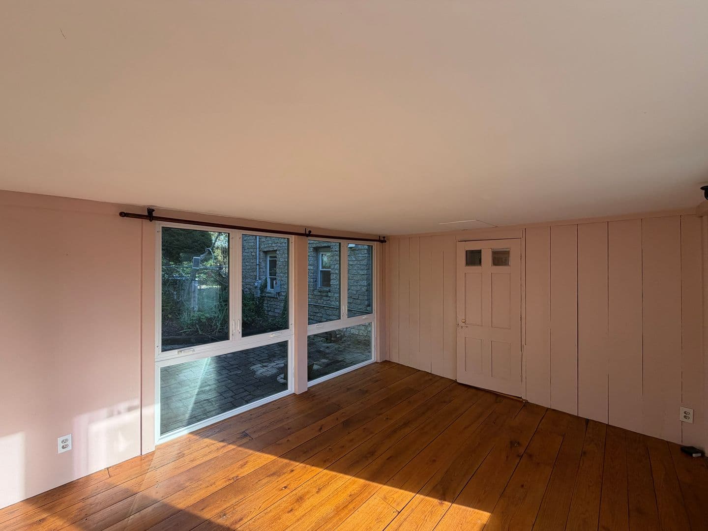 Haverhill House: 1281 Boston Road