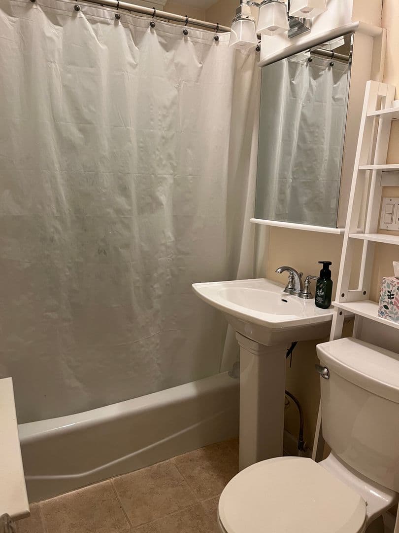 Haverhill Apartment: 106 Kenoza Avenue