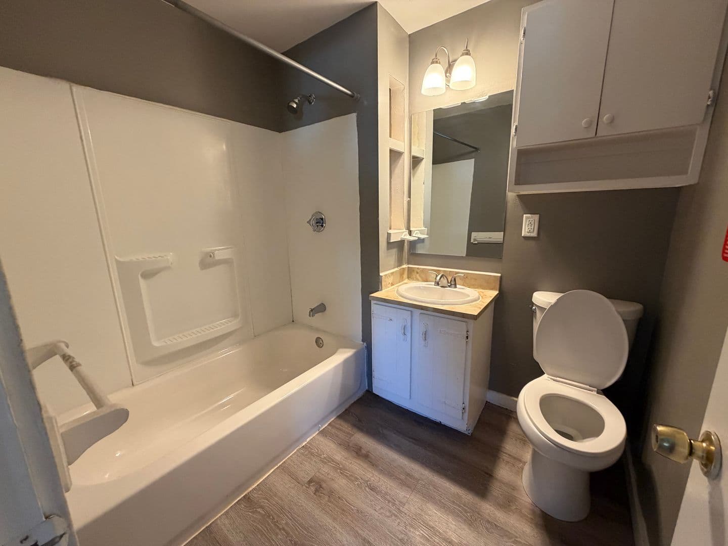 Lawrence Apartment: 9-15 Riverview Place
