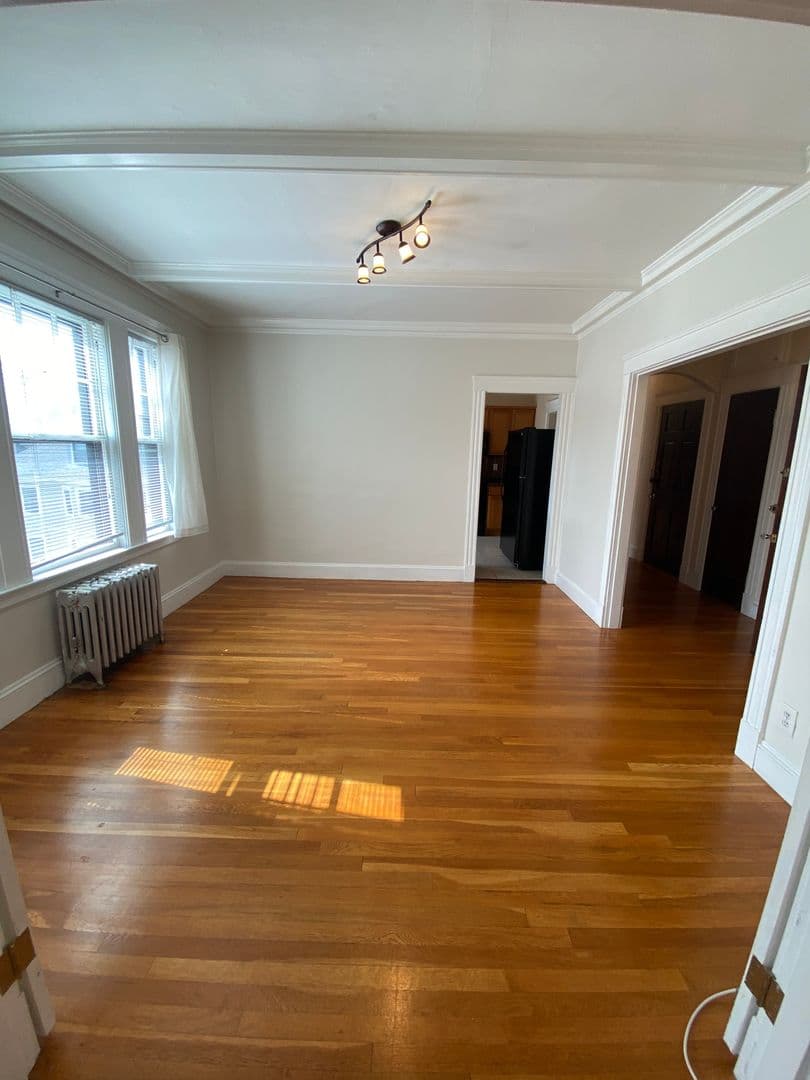 Haverhill Apartment: 106 Kenoza Avenue