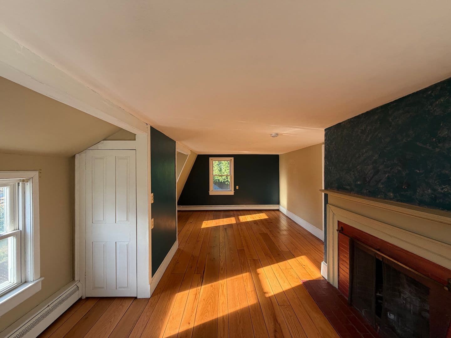 Haverhill House: 1281 Boston Road