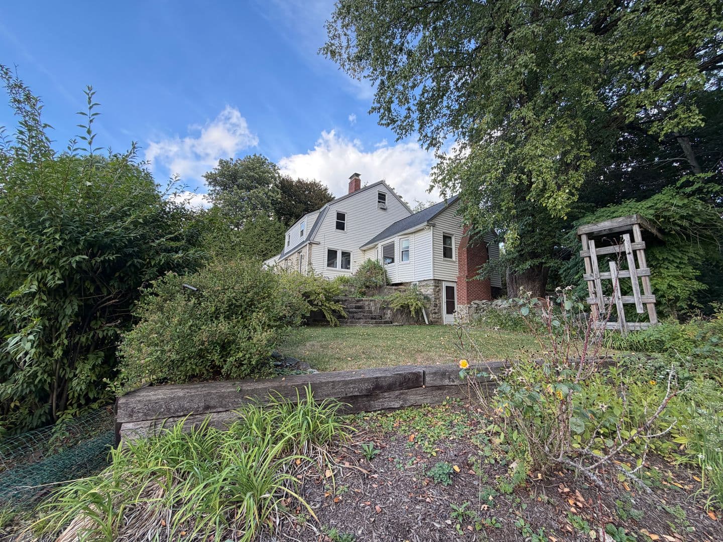Haverhill House: 1281 Boston Road