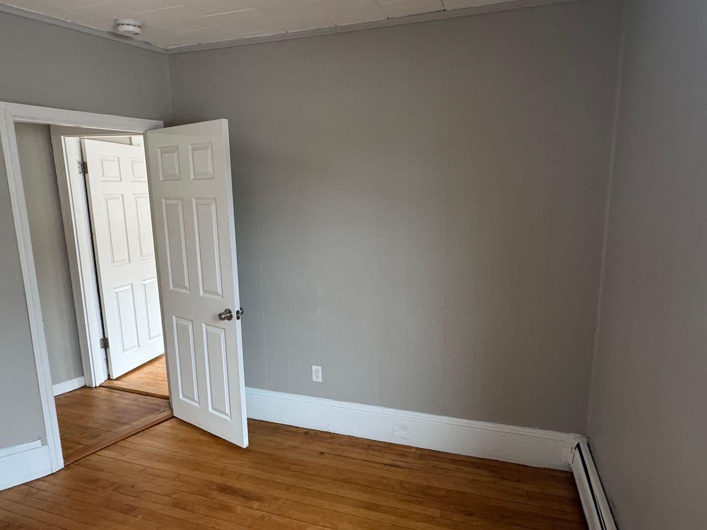 Haverhill Apartment: 135 Lafayette square