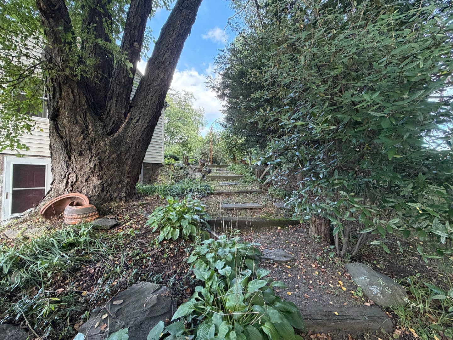 Haverhill House: 1281 Boston Road