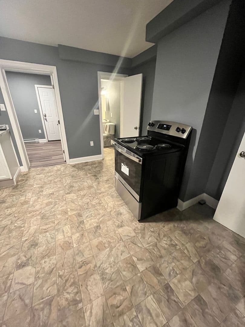 Lowell Apartment: 464 Central Street