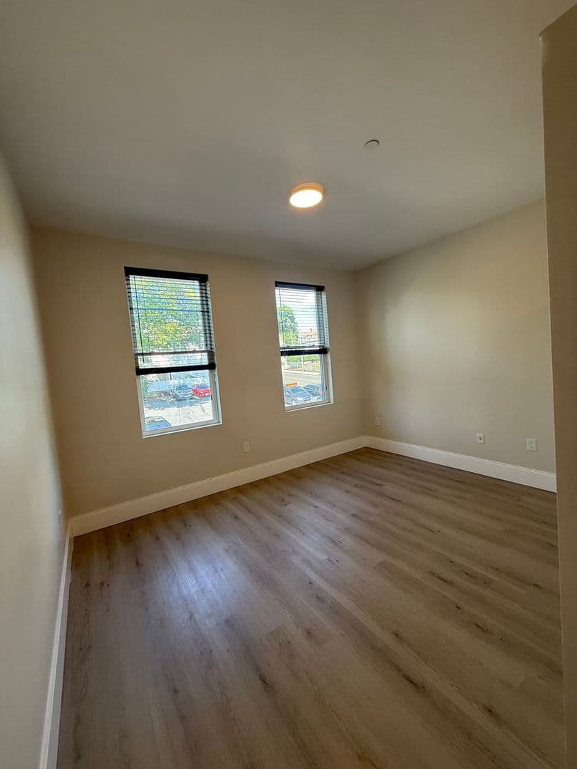 Haverhill Apartment: 66 Emerson st