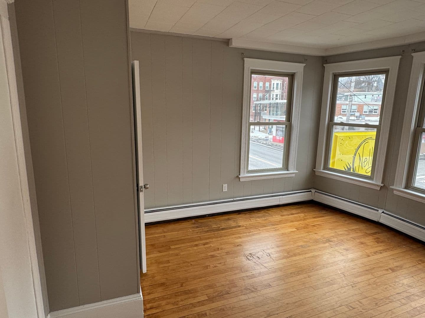 Haverhill Apartment: 135 Lafayette square