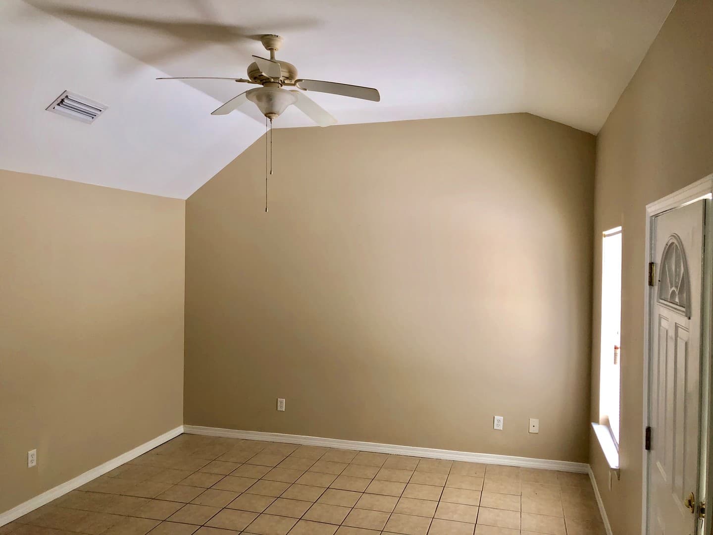 Gulfport Apartment: 821 Hardy Avenue
