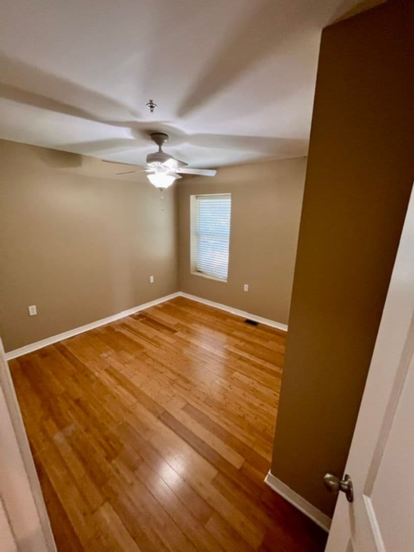 Biloxi House: 1496 Beach Blvd
