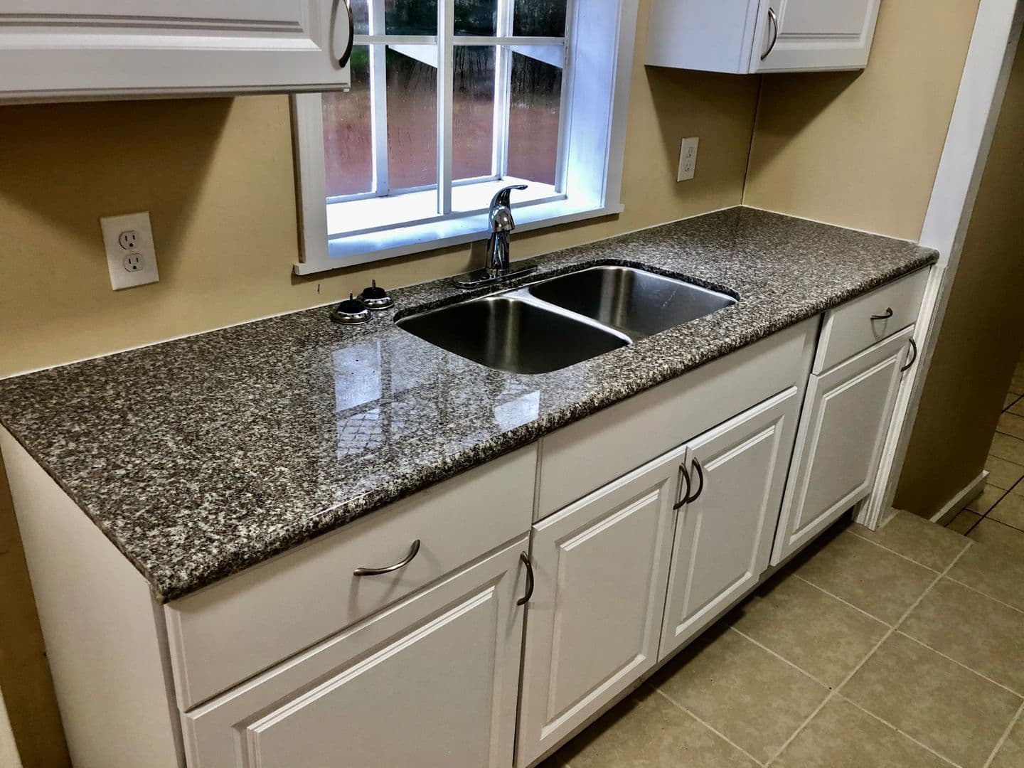 Biloxi House: 335 Rodenberg Ave