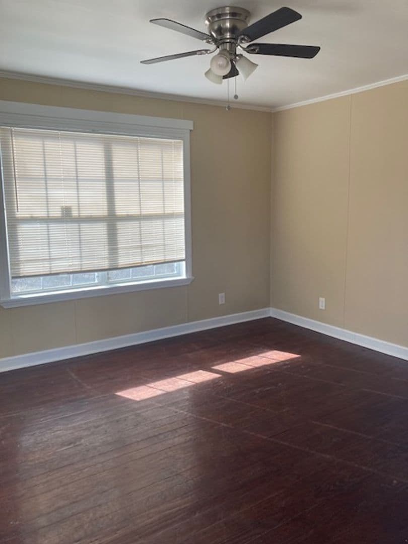 Biloxi House: 335 Rodenberg Ave