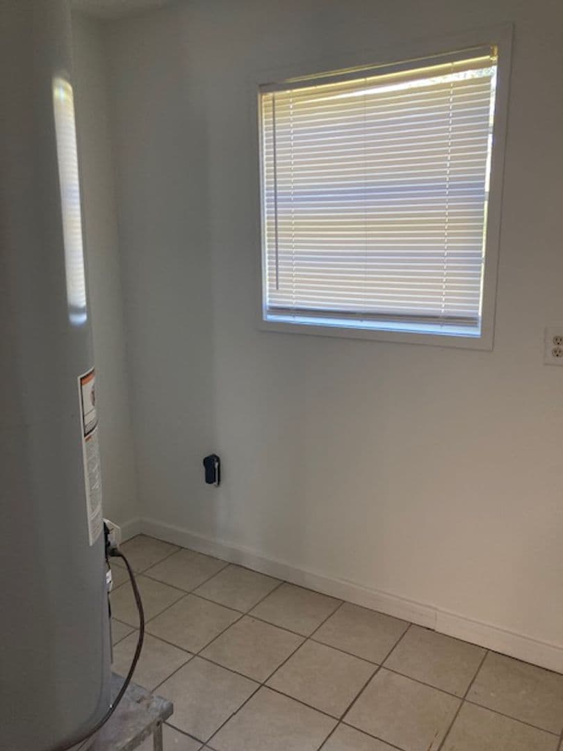 Ocean Springs House: 6564 Columbus Circle