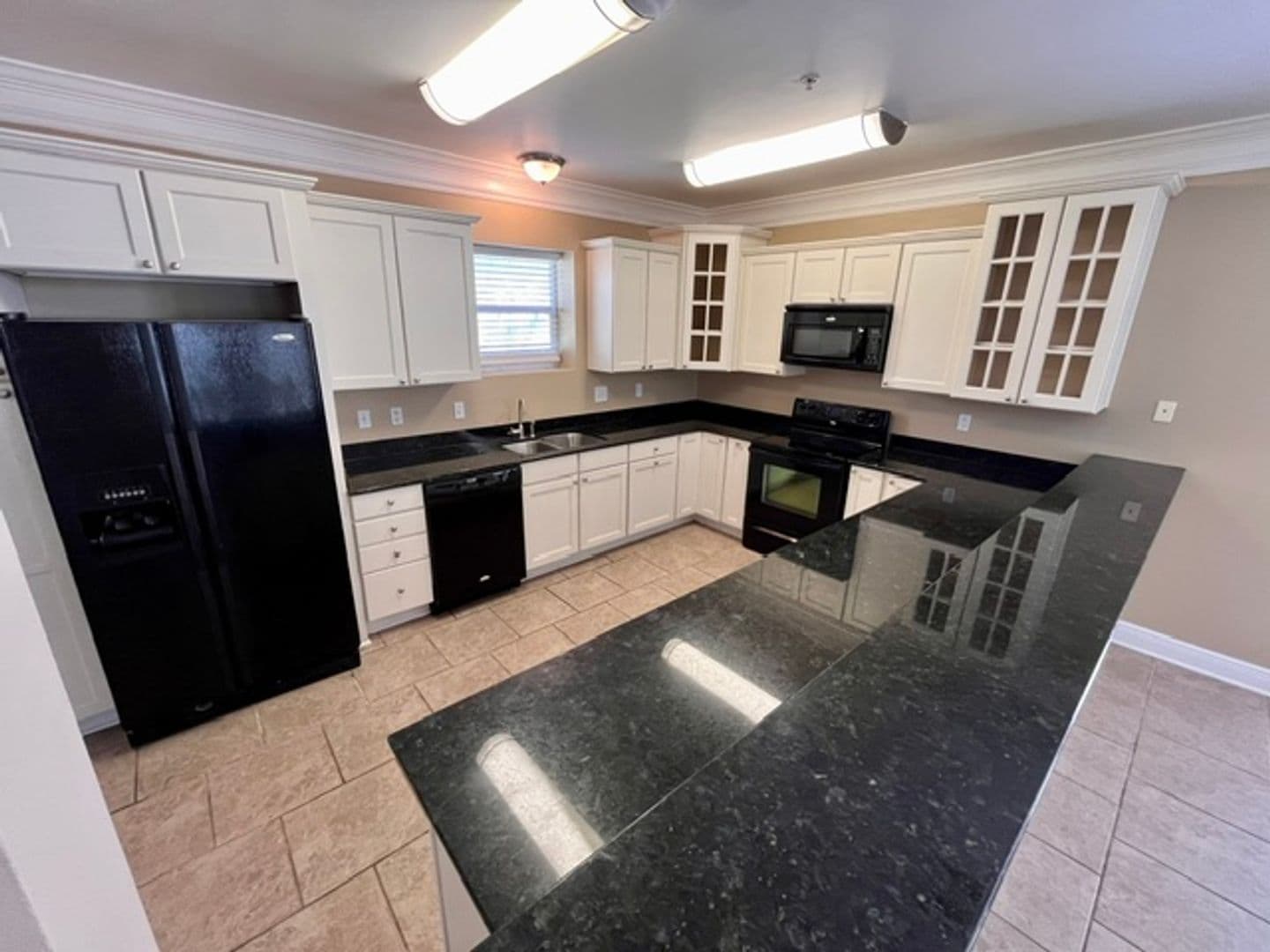Biloxi House: 1496 Beach Blvd