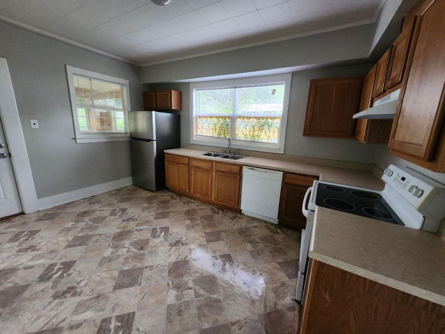Gulfport House: 1711 Wisteria Street