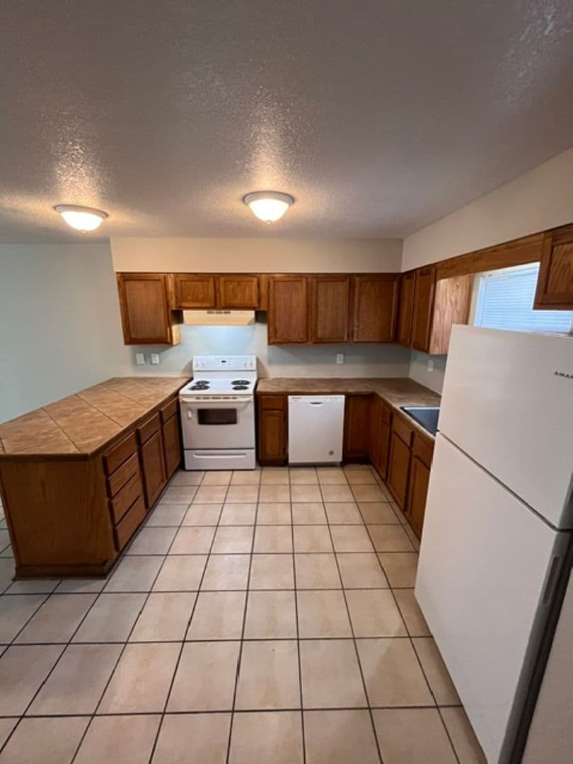 Biloxi House: 1496 Beach Blvd