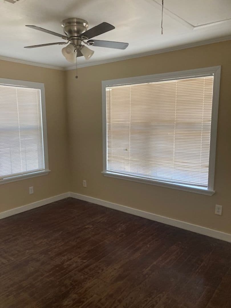Biloxi House: 335 Rodenberg Ave