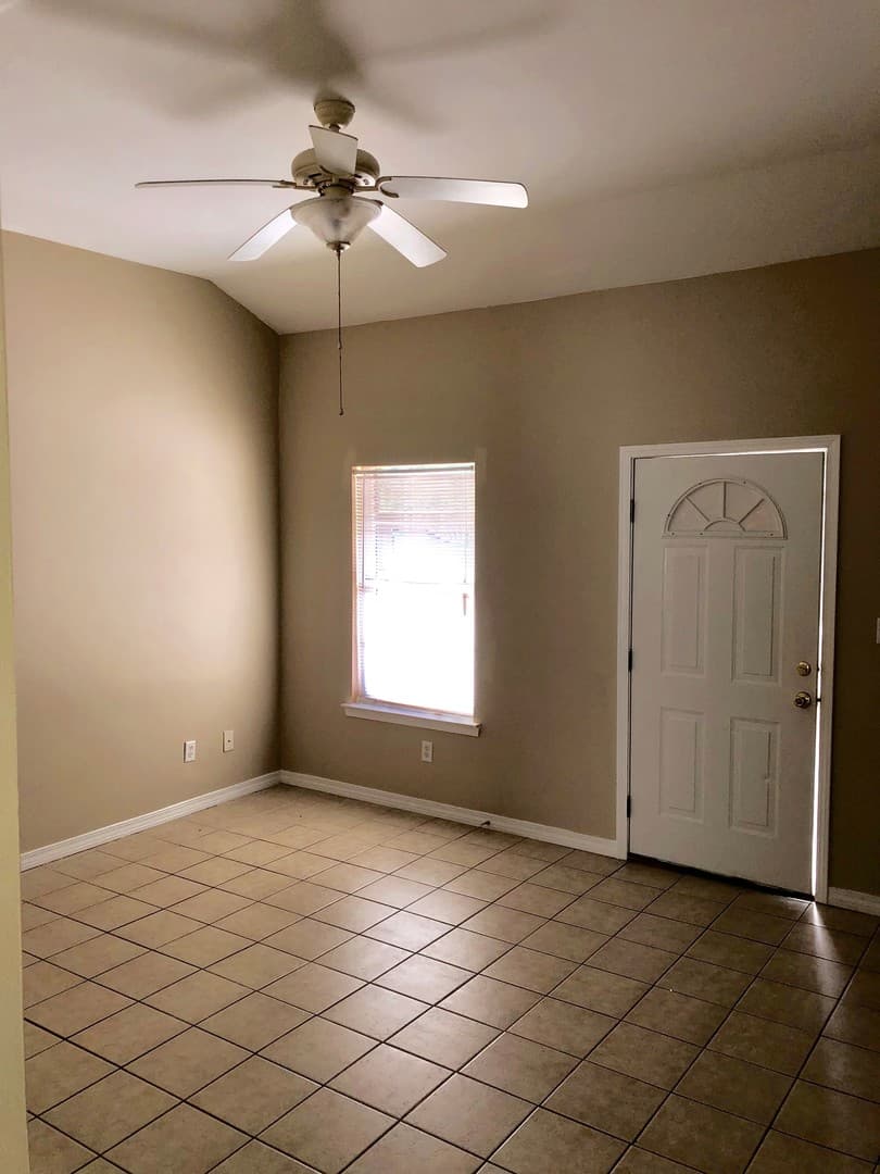 Gulfport Apartment: 821 Hardy Avenue