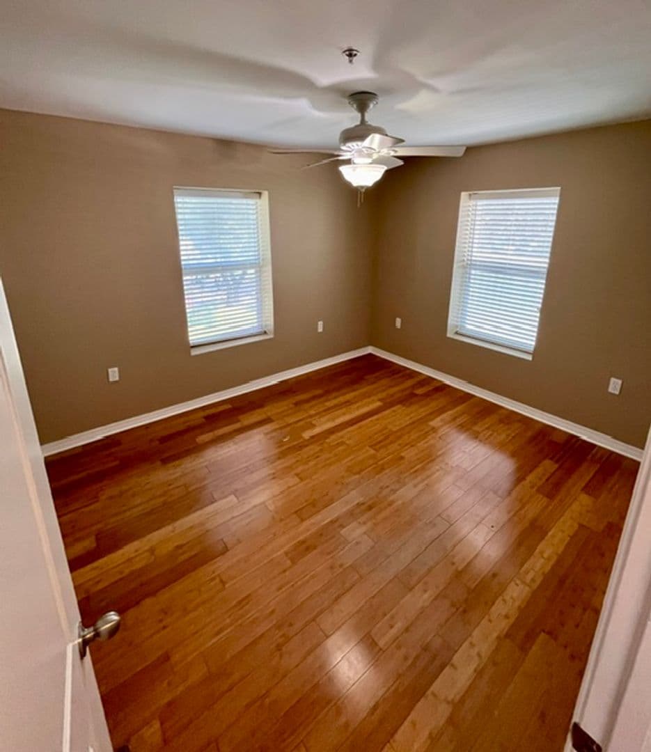Biloxi House: 1496 Beach Blvd