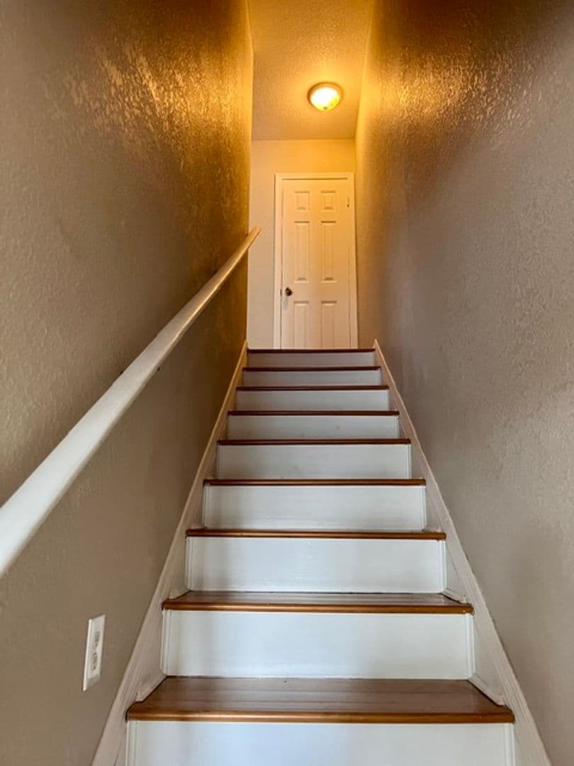 Biloxi House: 1496 Beach Blvd