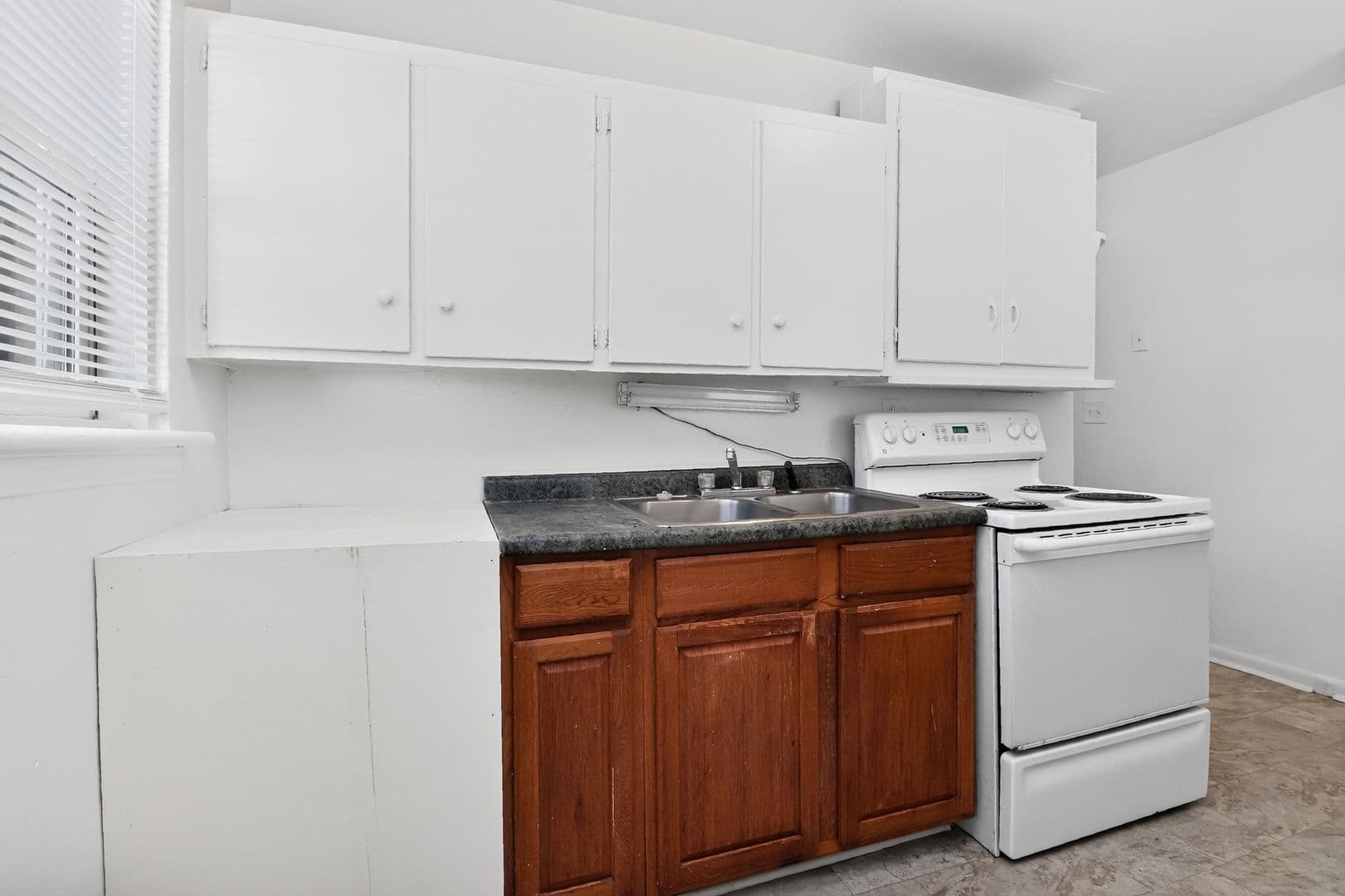 Charlotte House: 2414 Wilson Avenue