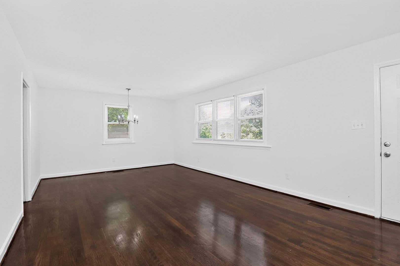 Charlotte House: 4914 Unaka Avenue