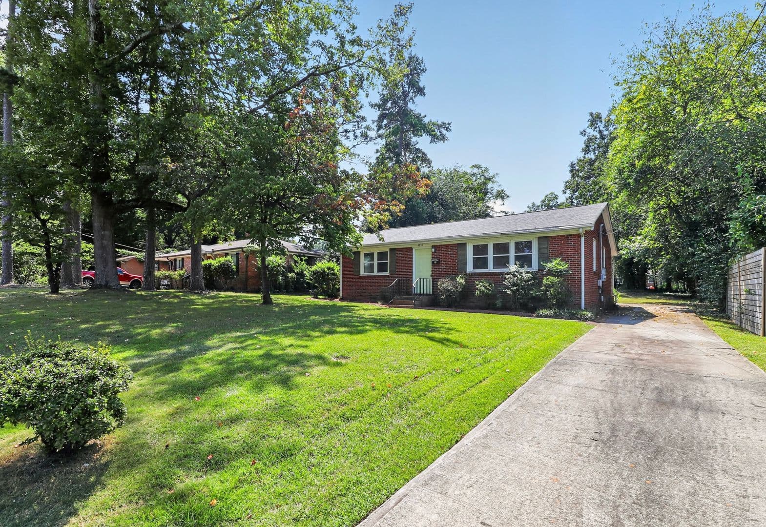 Charlotte House: 4914 Unaka Avenue