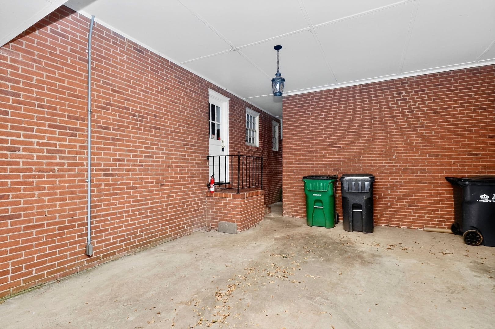 Charlotte House: 2600 Selwyn Avenue