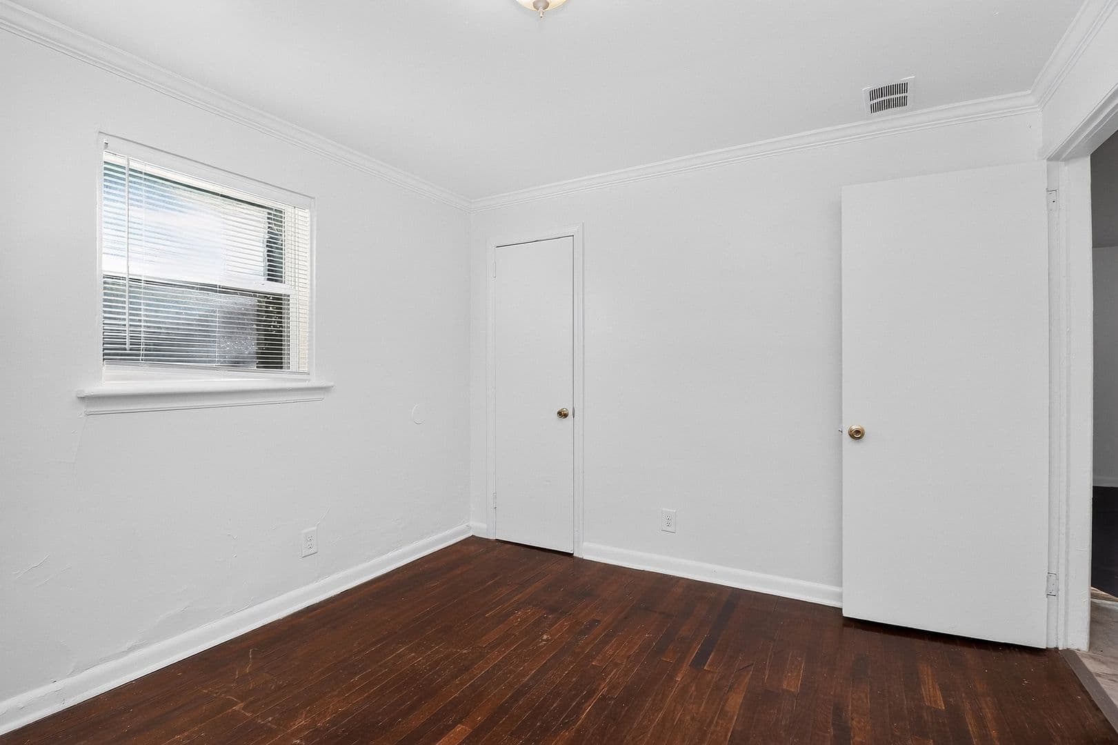 Charlotte House: 2414 Wilson Avenue