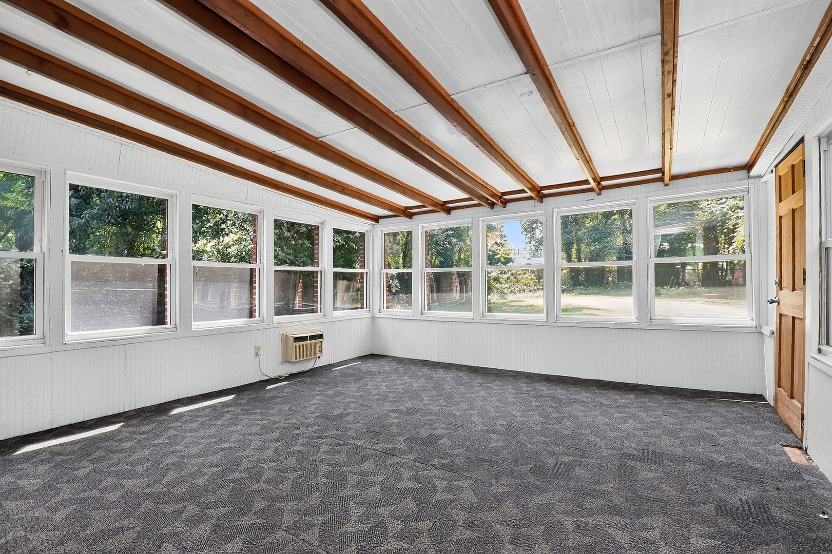 Charlotte House: 4914 Unaka Avenue